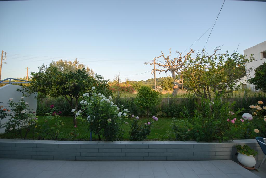 Dimitra Apartment Hotel Skafidia Bagian luar foto